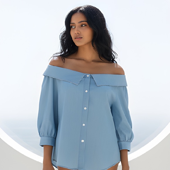 Veronica Beard Tops - EUC Veronica Beard SZ 6 “Britta” chambray off the shoulder button down top